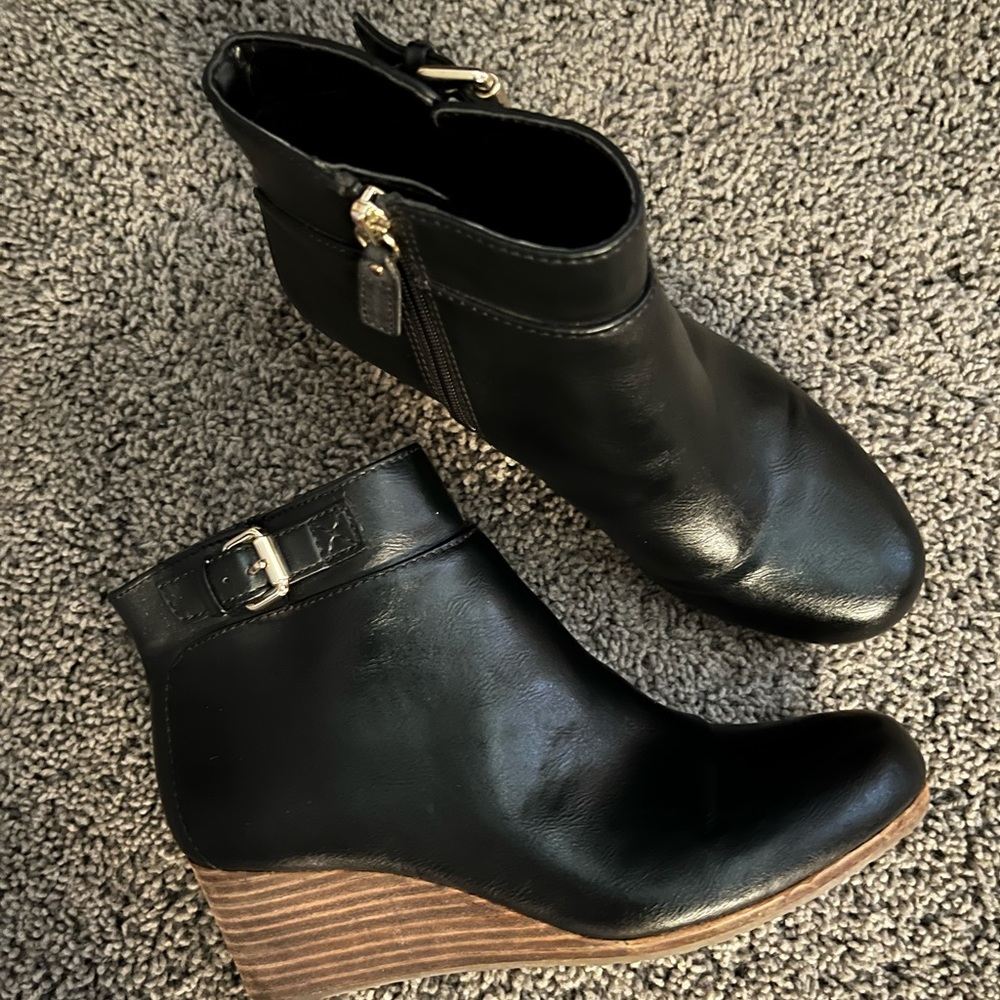 Dr. Scholl’s Chloe Wedge